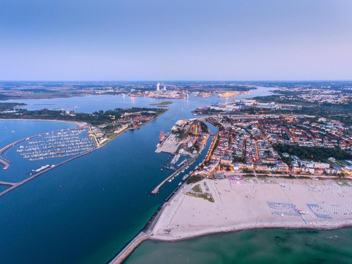 Kapitaen Karsten Rostock Esterno foto